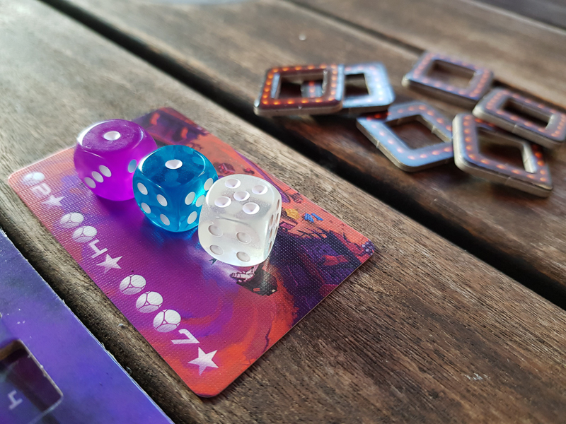 [Dicetopia - Roll with the Punches]