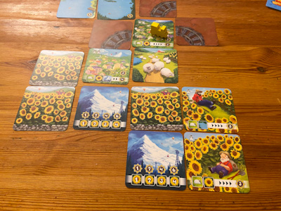 [Sunflower - The Card Game]